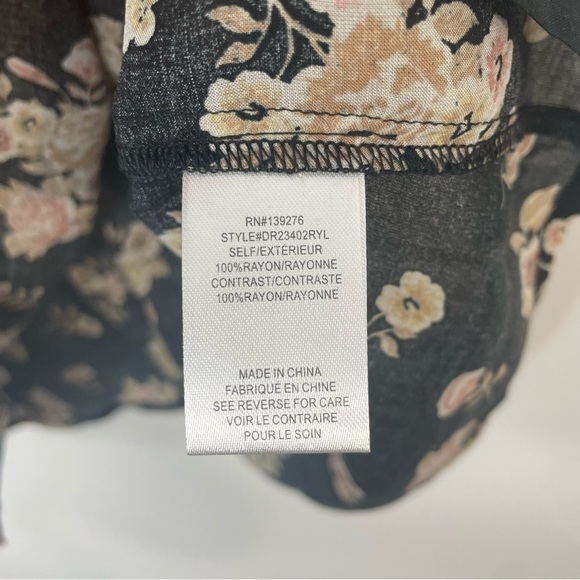 Dr2 Ruffle Black Floral Patchwork Blouse Top Size Medium - Picture 5 of 7